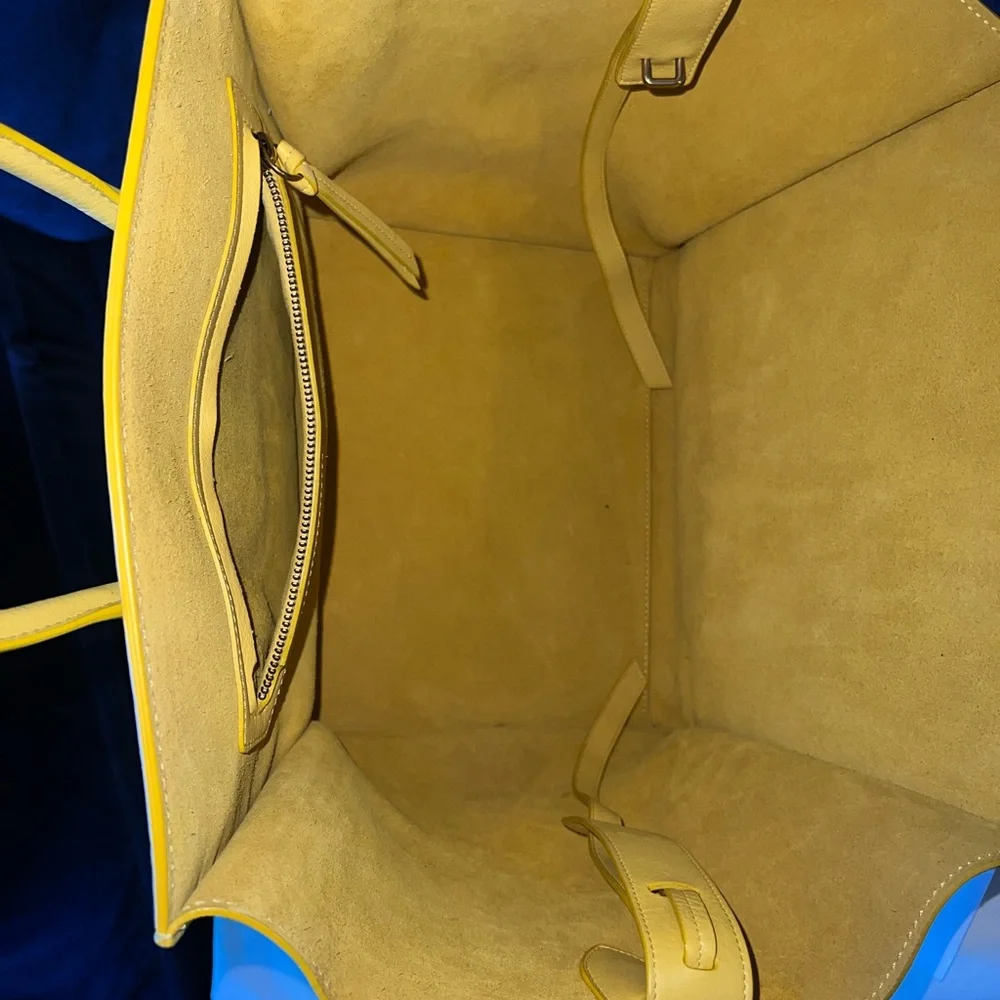 Celine yellow Phantom luggage - Picture 11 of 15